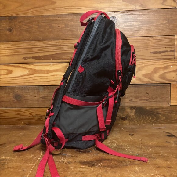 First Ascent Backpack - Picture 2 of 7